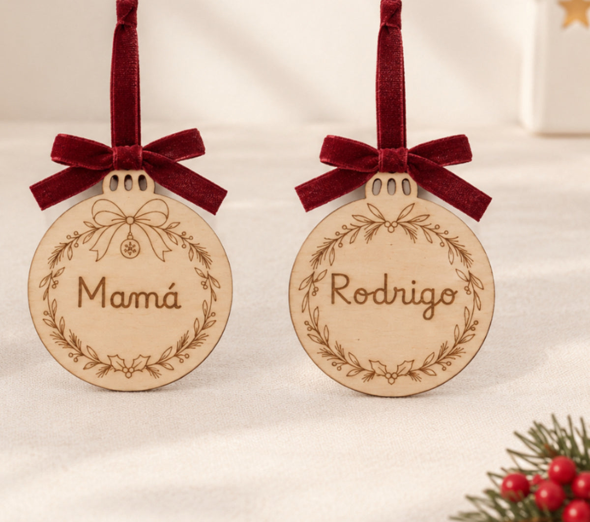 Adorno navideño personalizado de madera